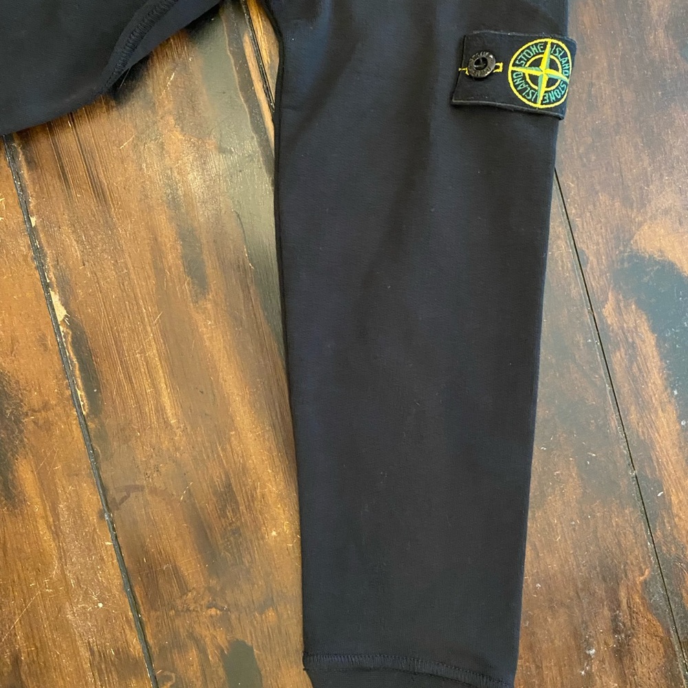 Stone Island Black Crewneck Sweatshirt with Patch - Picture 3 of 13